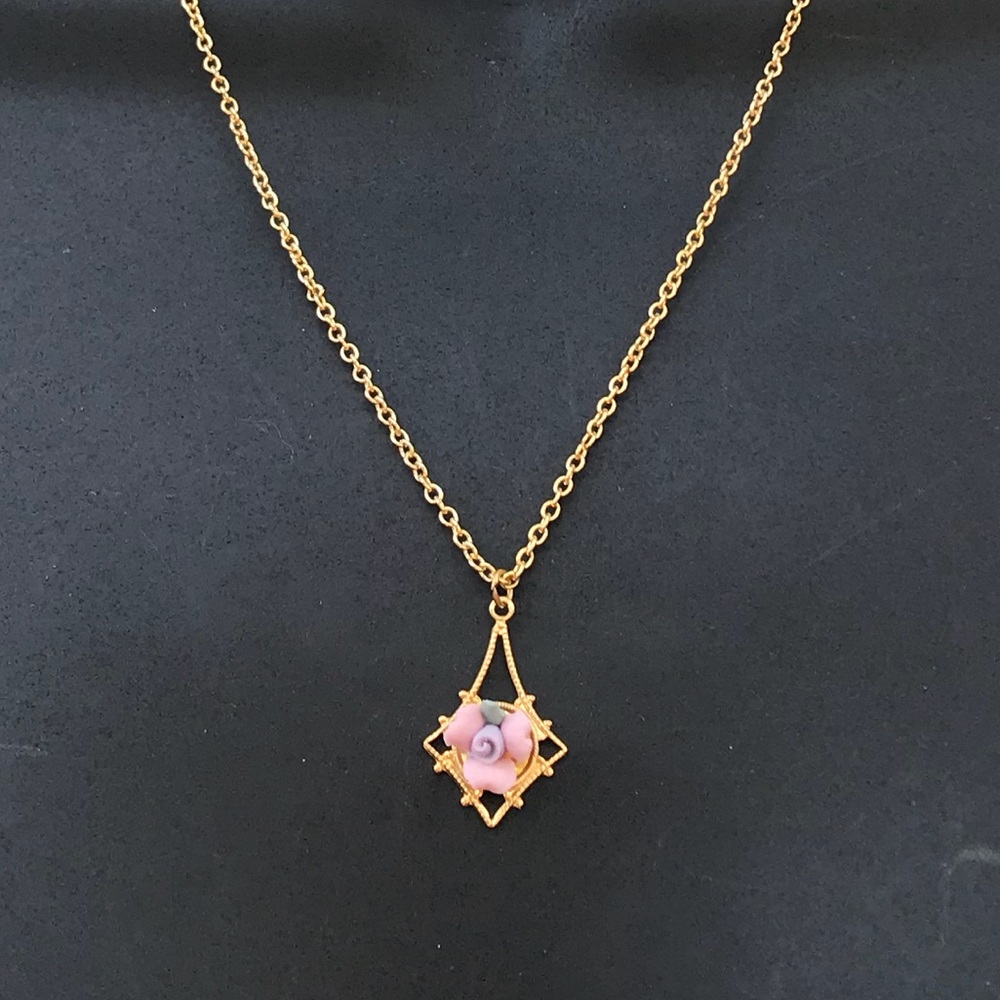Vintage floral necklace